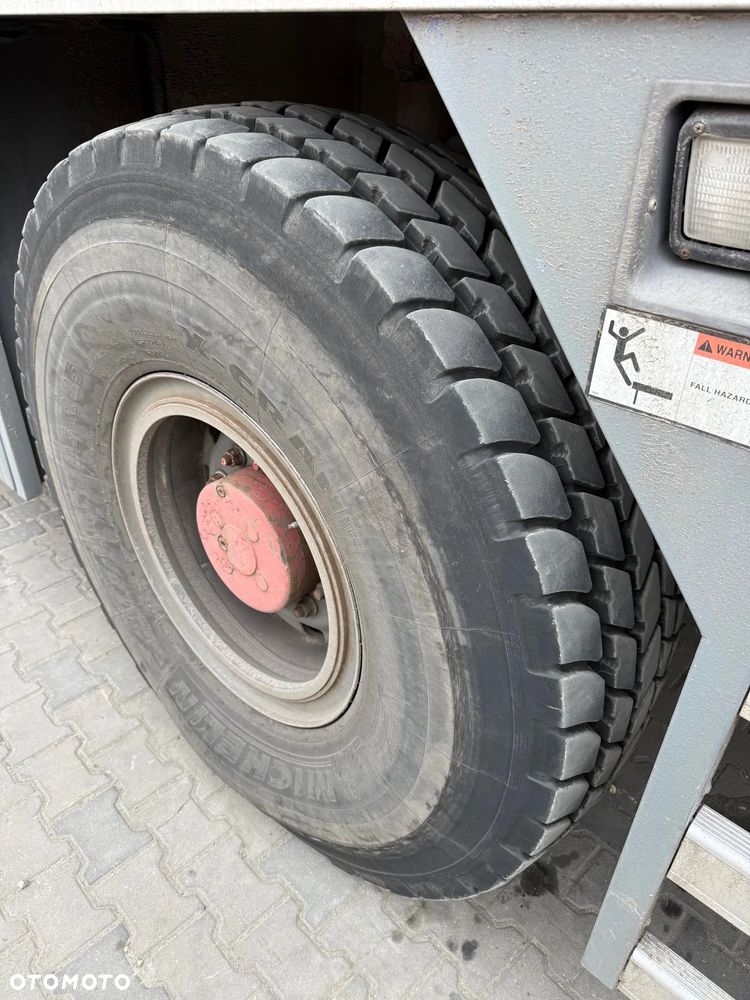 Liebherr LTM 1030-2.1 - 10