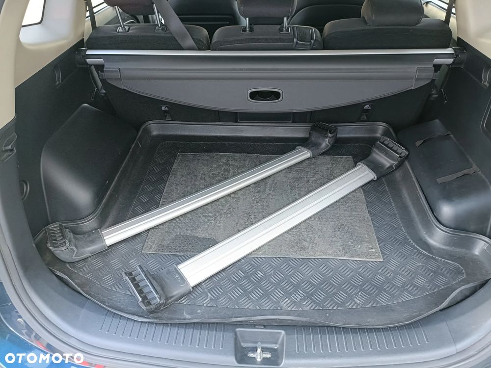 Kia Carens 2.0 GDI L - 26