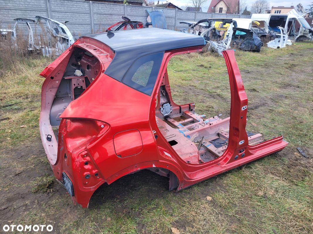 RENAULT CAPTUR I ĆWIARTKA PRAWA TYŁ SŁUPEK PRÓG PRAWY - 1