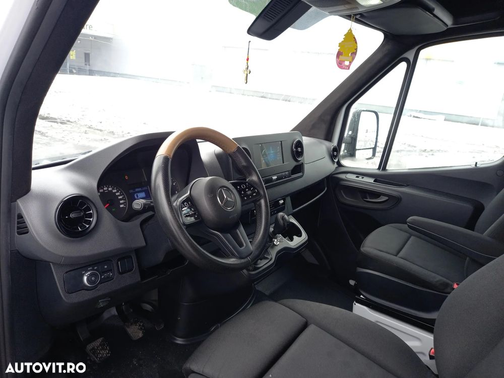 Mercedes-Benz SPRINTER - 10
