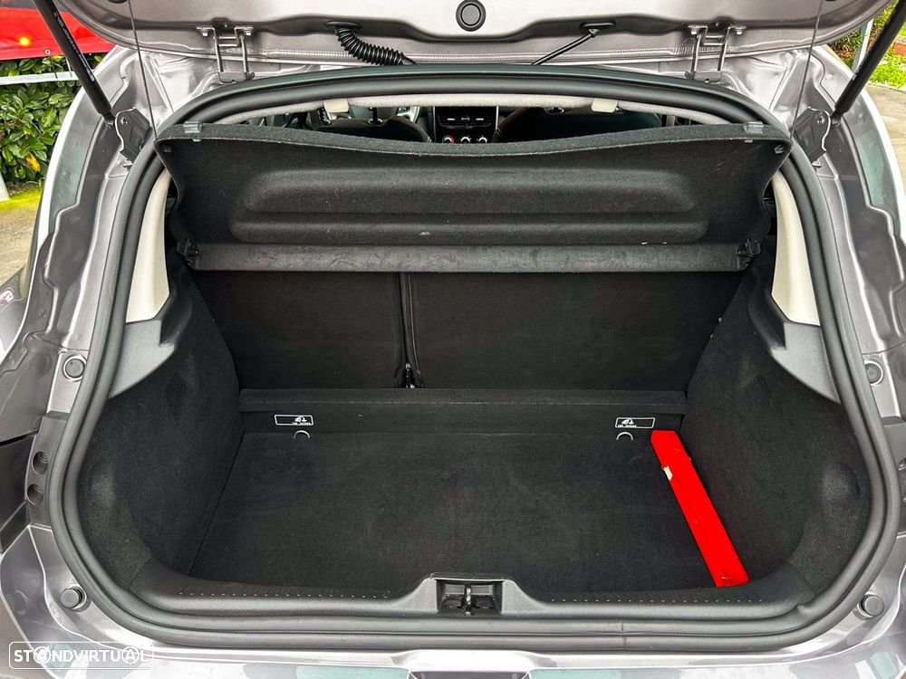 Renault Clio 0.9 TCe Limited - 11