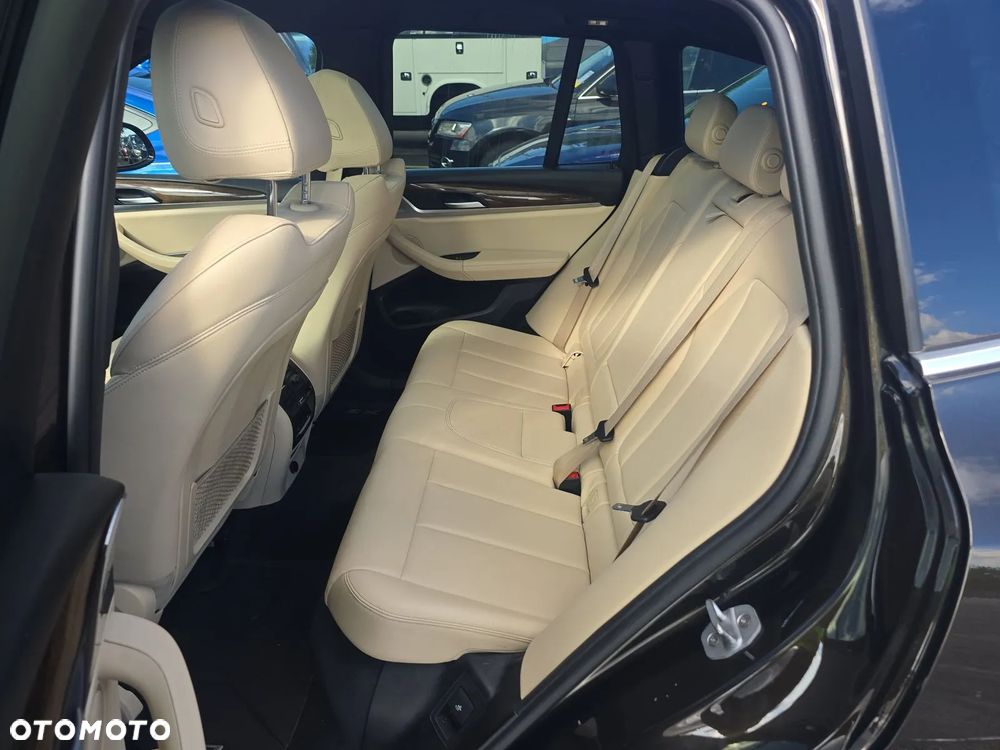 BMW X3 - 8