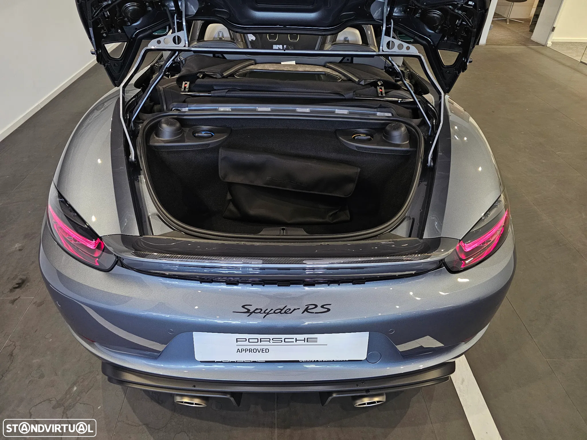 Porsche 718 Spyder - 49