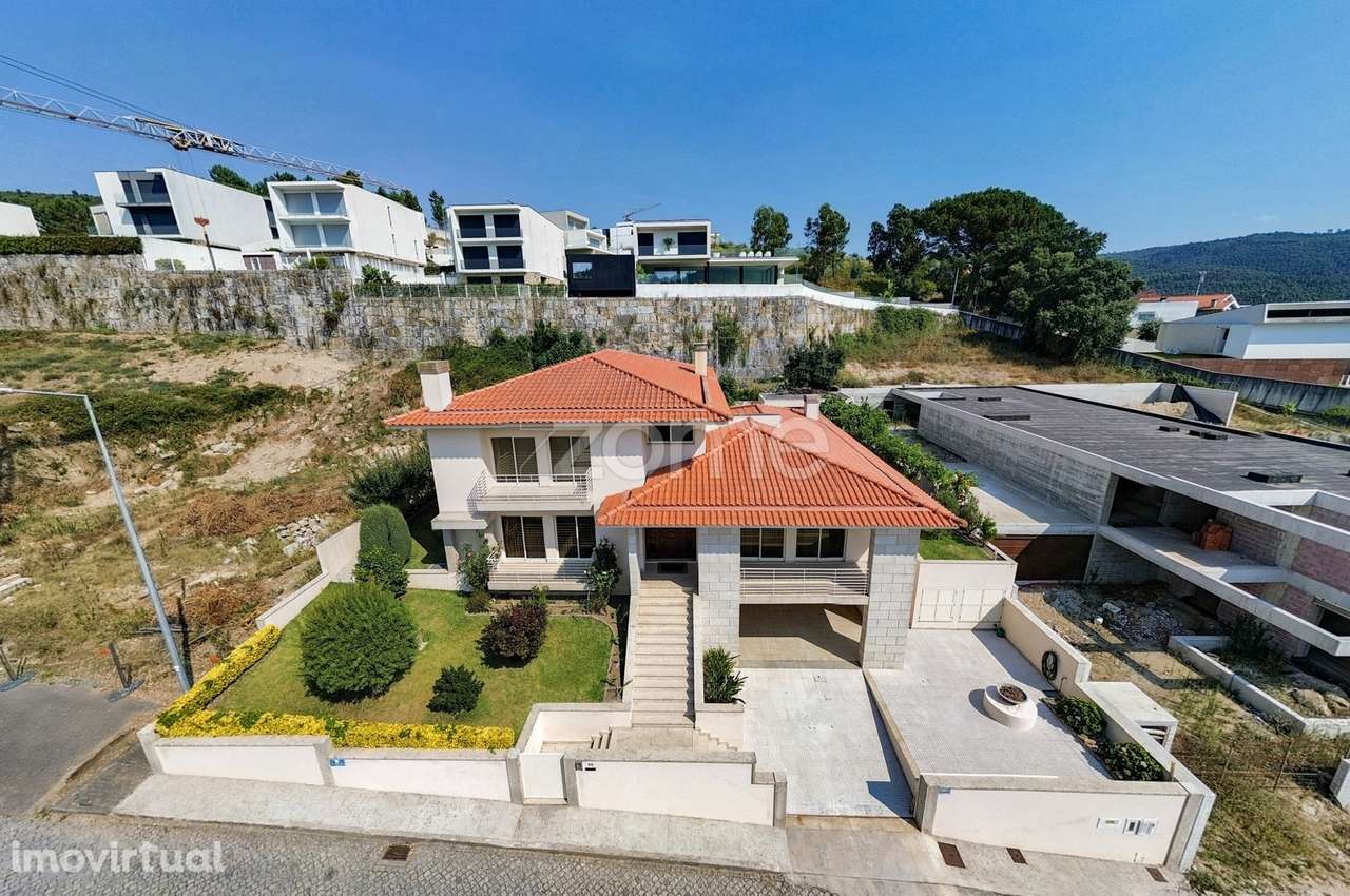 Moradia Individual T5 em Este S. Pedro – Braga! - Grande imagem: 2/60