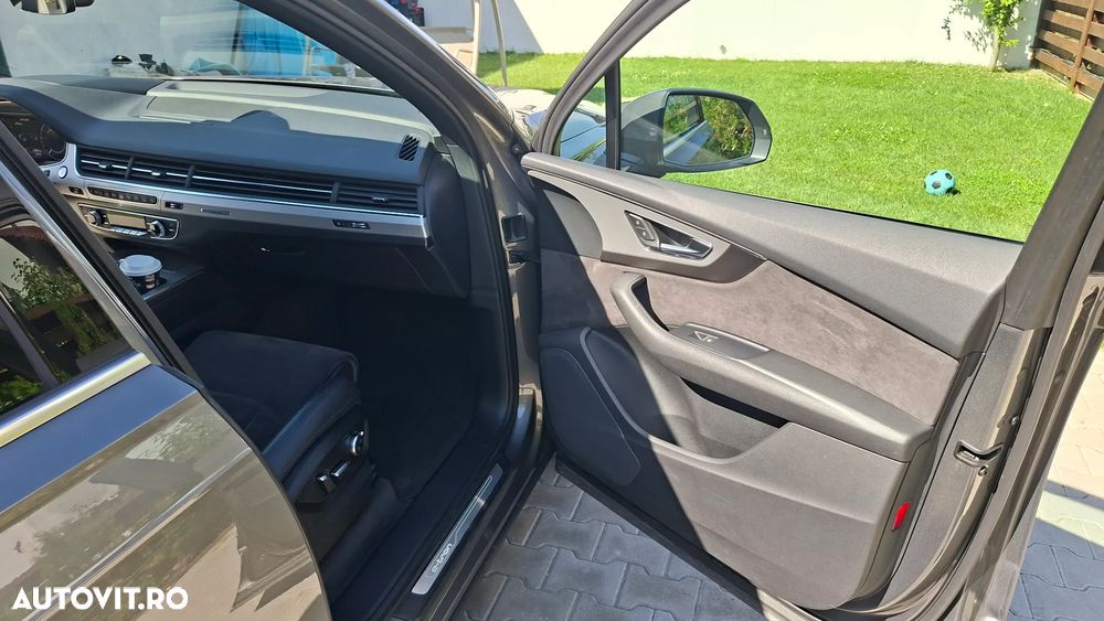Audi Q7 e-tron 3.0 TDI quattro Tiptronic - 11