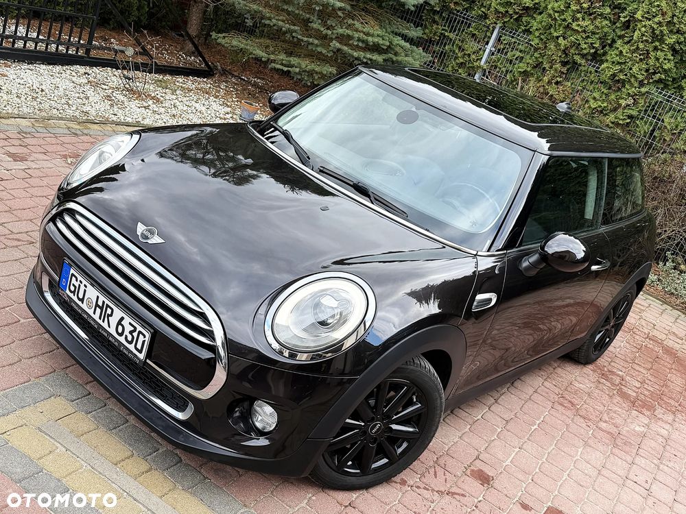 MINI Cooper John Works Trim - 2