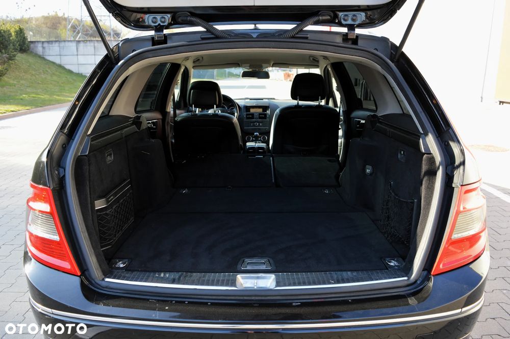 Mercedes-Benz Klasa C 180 Kompressor BlueEFFICIENCY Elegance - 21