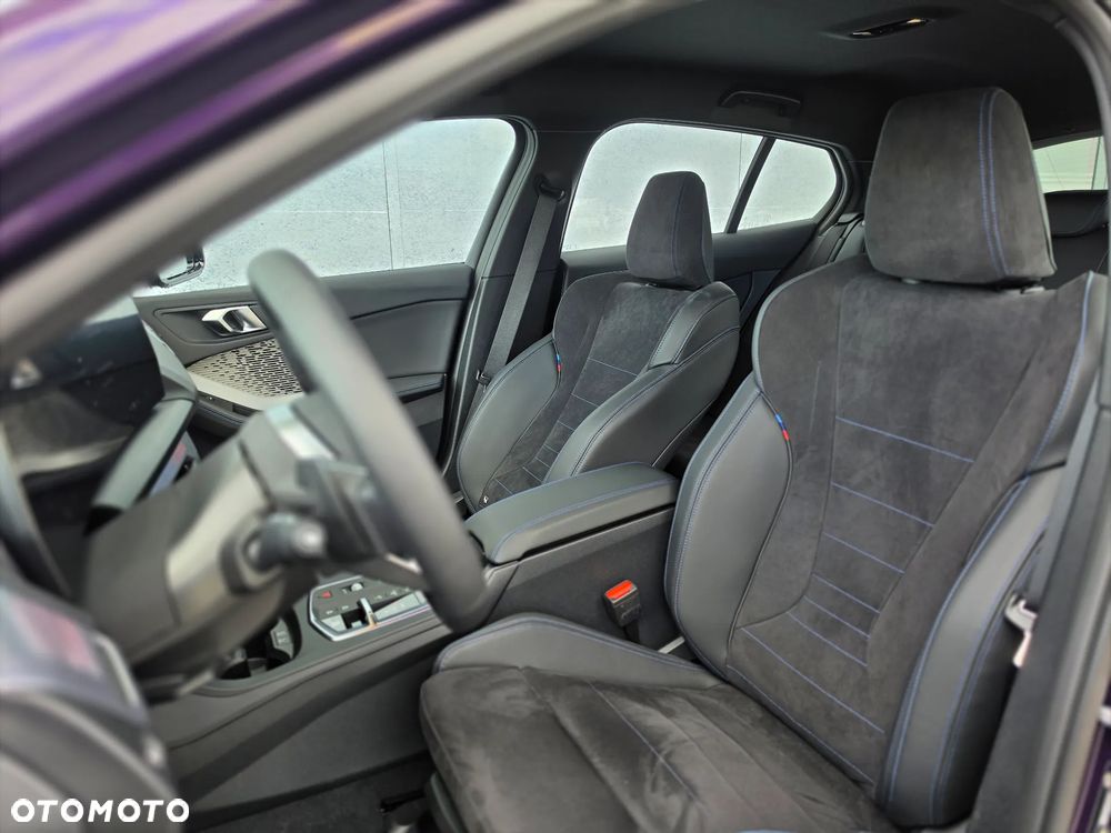BMW Seria 1 120 mHEV - 17