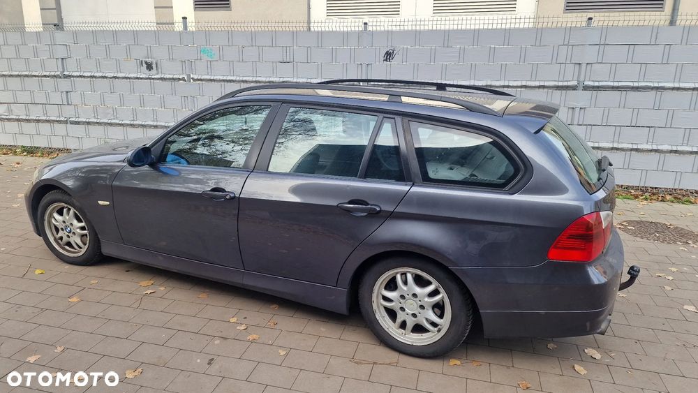 BMW Seria 3 318d - 6