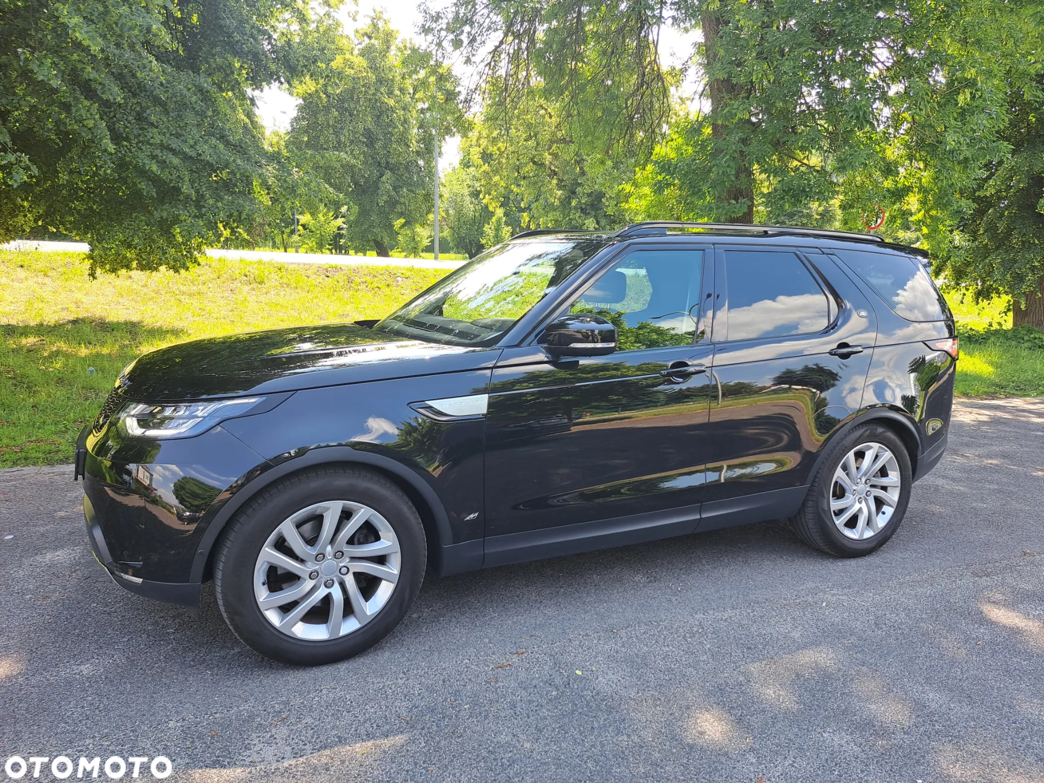 Land Rover Discovery V 2.0 TD4 HSE Luxury - 5