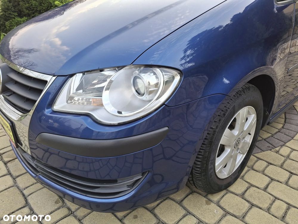 Volkswagen Touran 1.6 Basis - 9