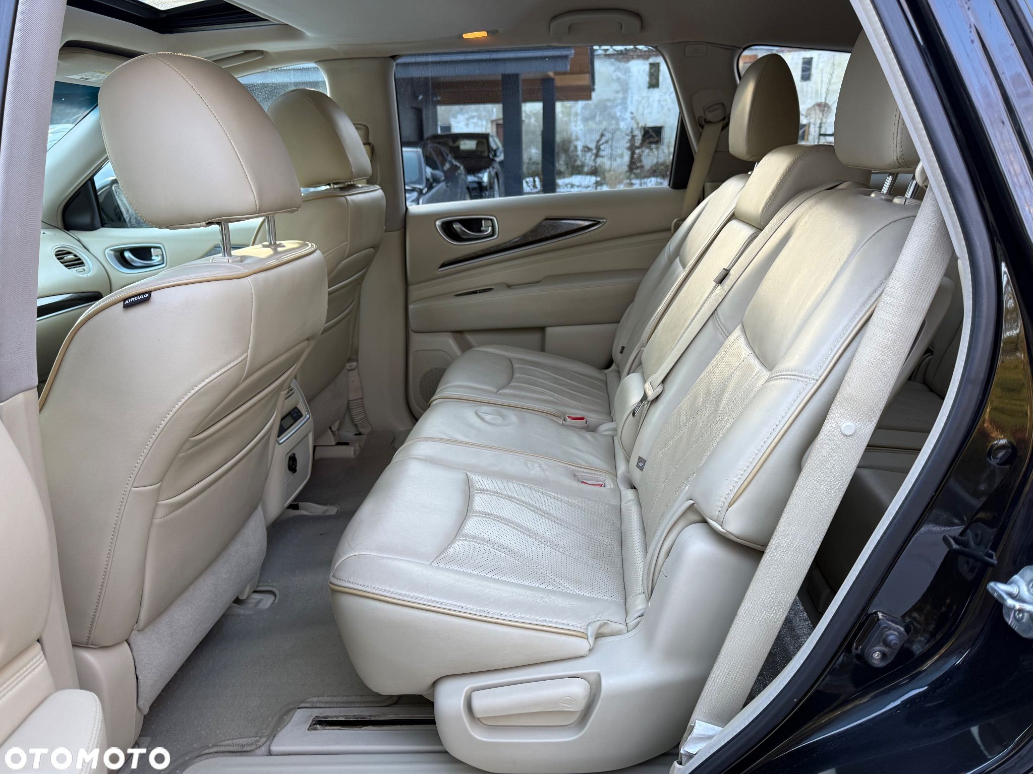 Infiniti QX60 - 24