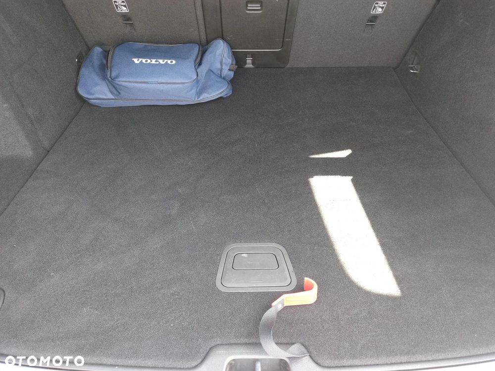 Volvo V60 B3 B Momentum Core - 18