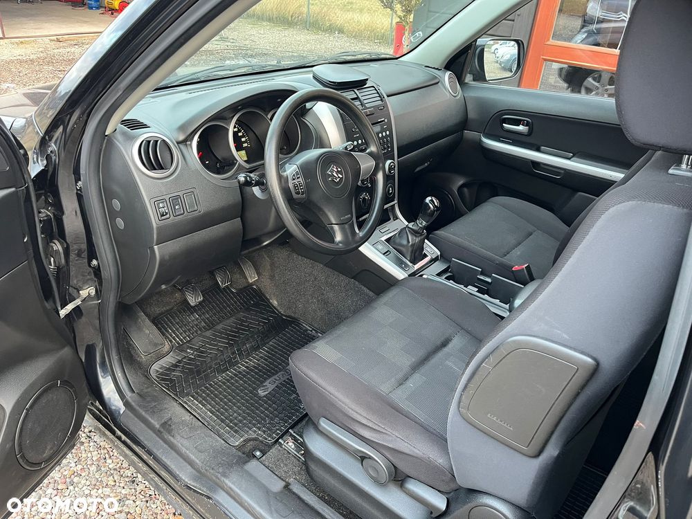 Suzuki Grand Vitara 1.9 DDiS - 10