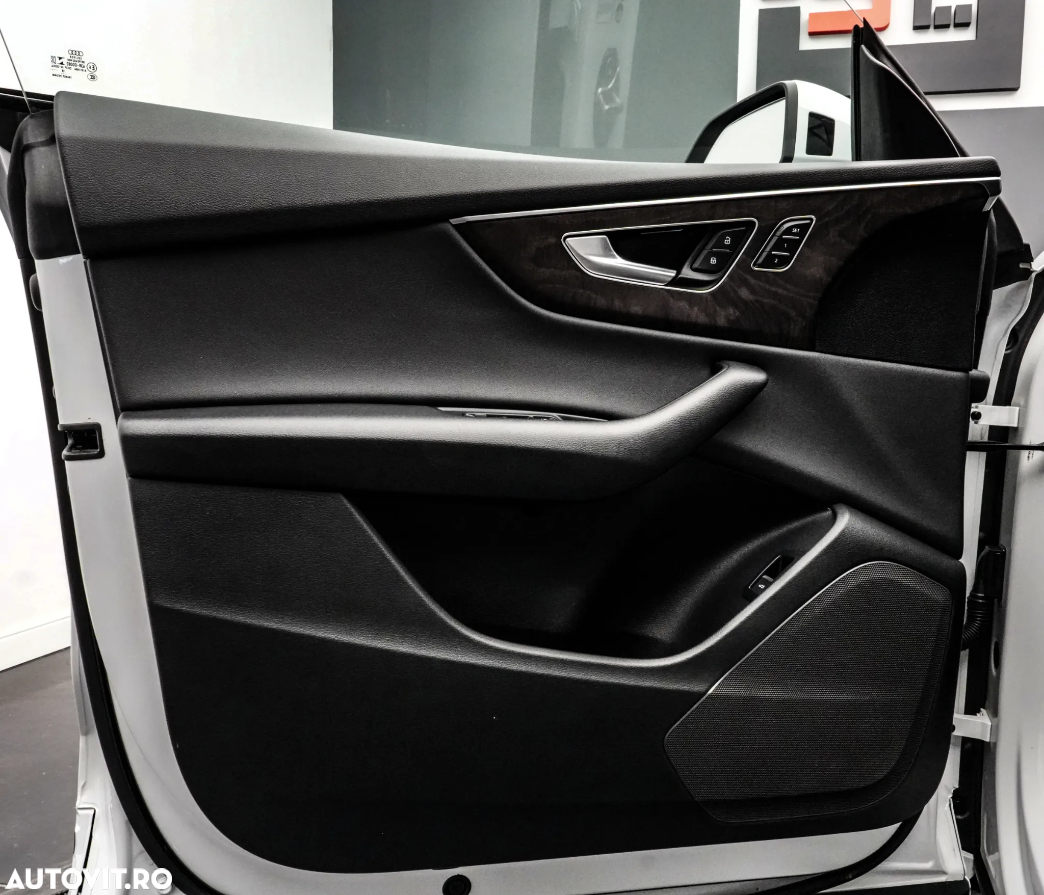 Audi Q8 3.0 55 TFSI quattro Tiptronic MHEV - 24