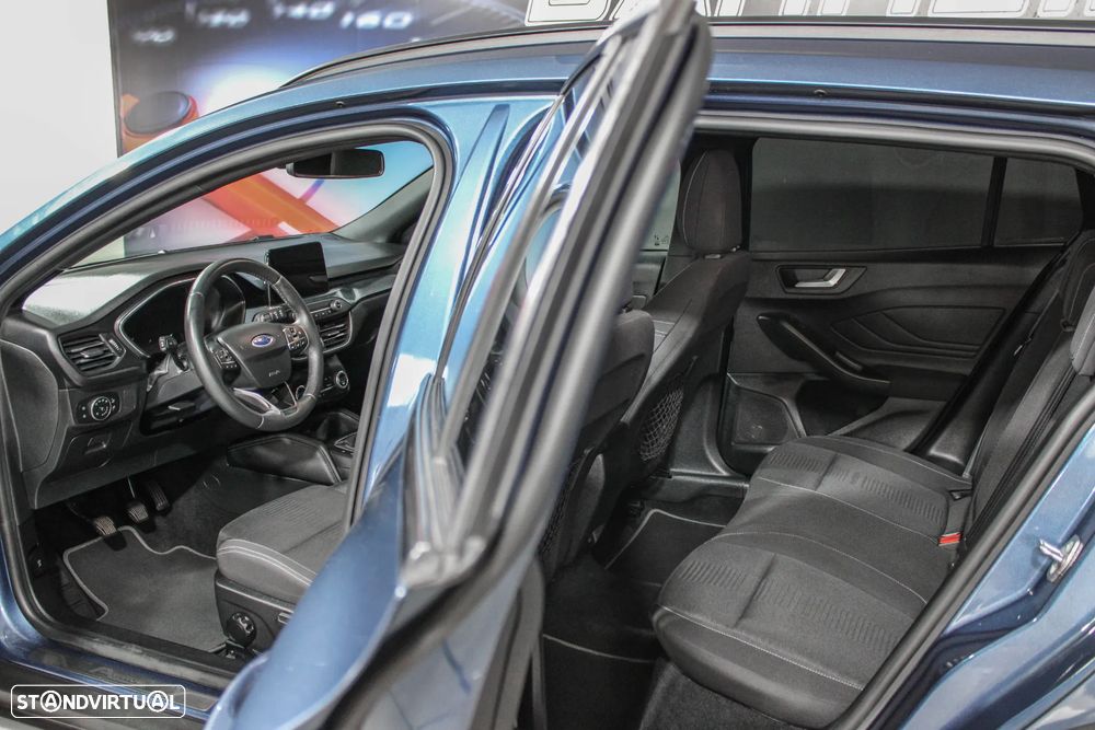 Ford Focus SW 1.5 TDCi EcoBlue Active - 13