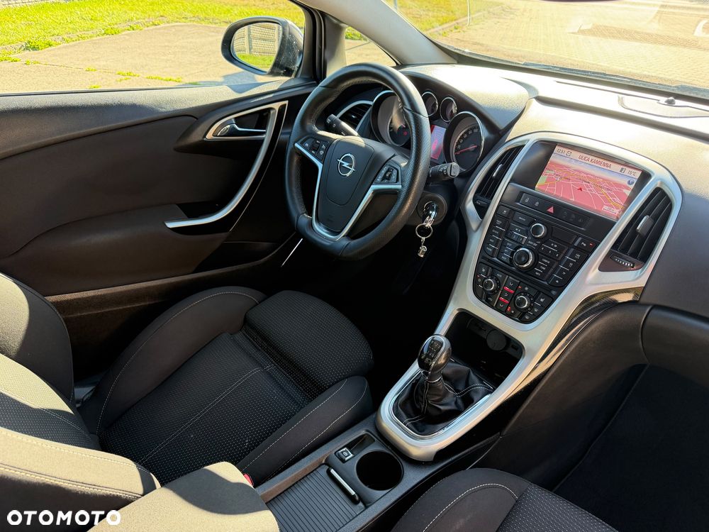 Opel Astra 1.4 Turbo - 29