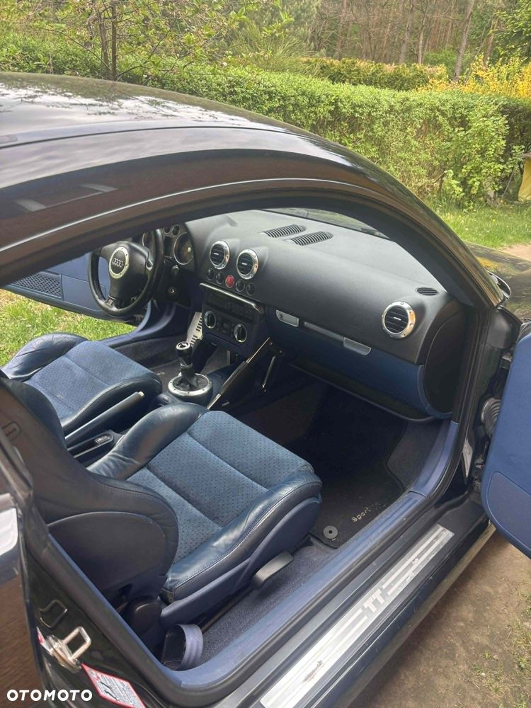 Audi TT Coupé 1.8T - 10
