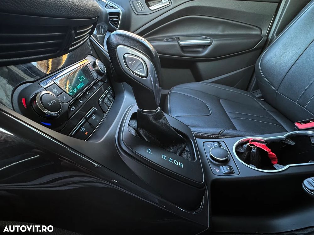 Ford Kuga 2.0 TDCi 4x4 Aut. Titanium - 16