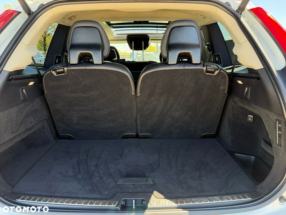 Volvo XC 90 - 11