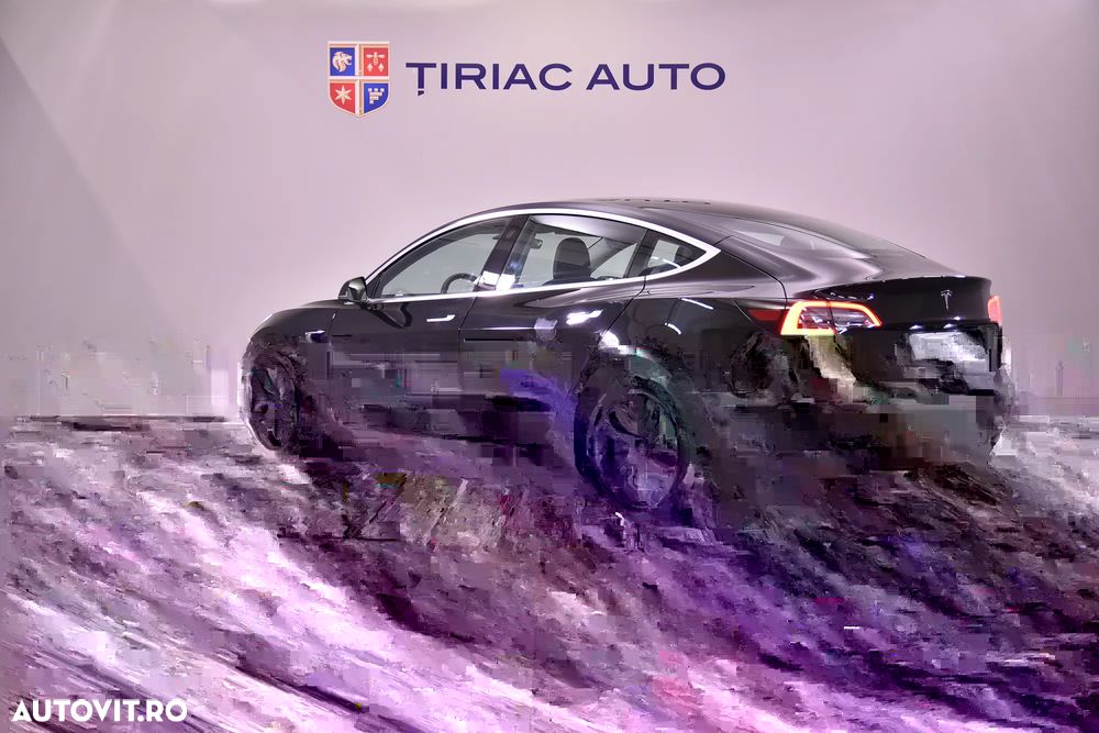 Tesla Model 3 Long Range - 3