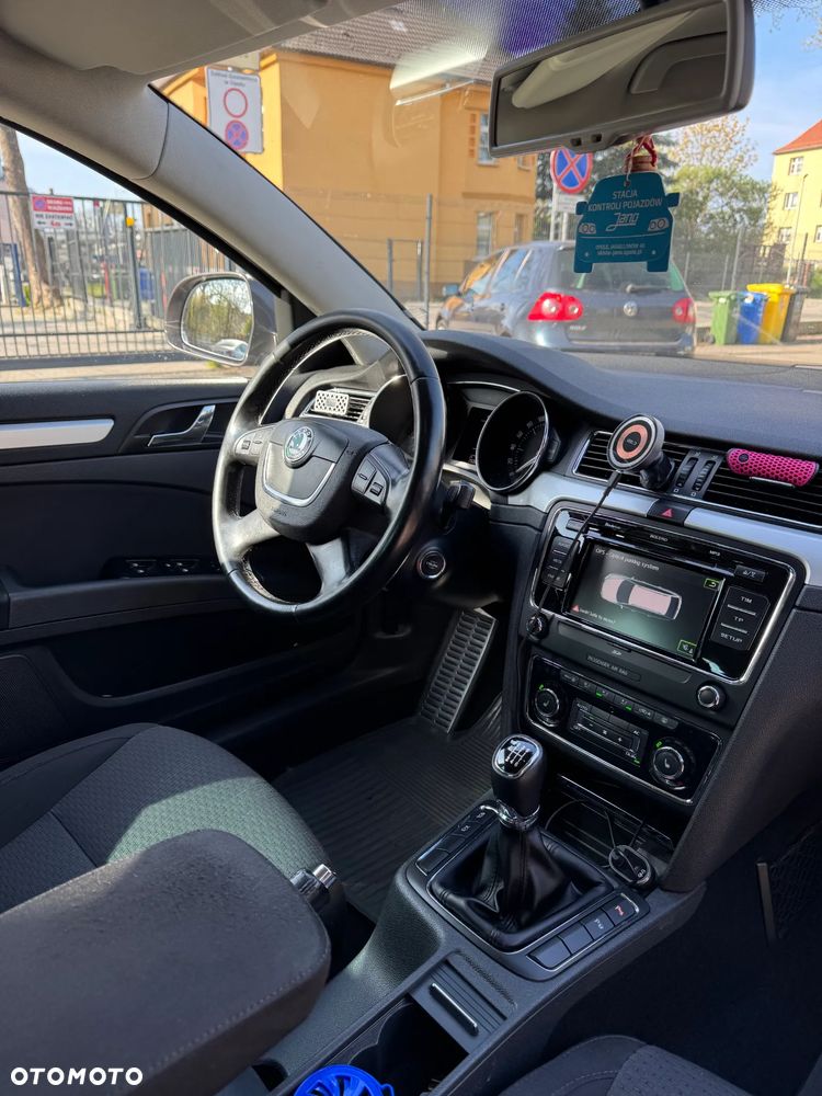Skoda Superb 2.0 TDI PD Elegance - 1