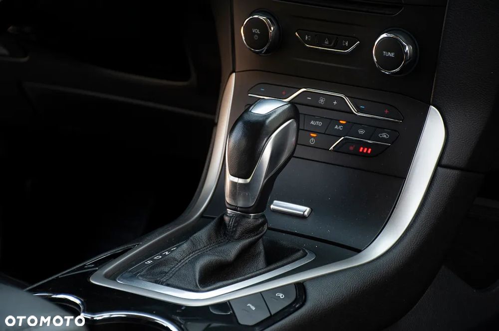 Ford S-Max - 26