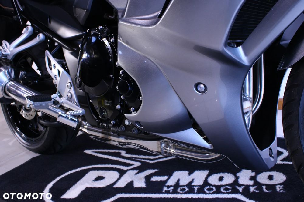 Suzuki GSX - 20