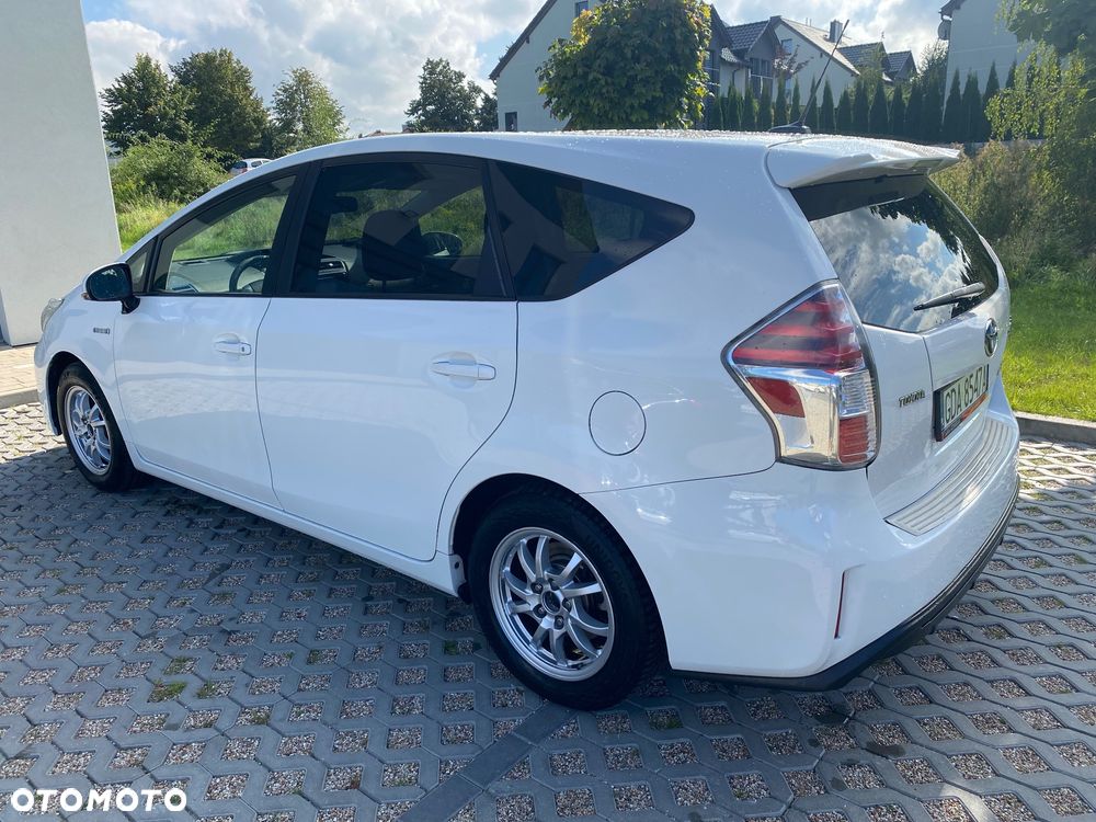 Toyota Prius+ (Hybrid) Comfort - 3
