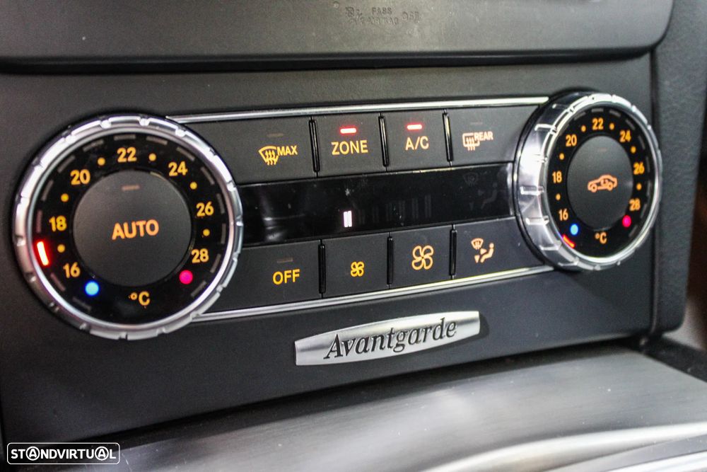 Mercedes-Benz C 220 CDi Avantgarde BlueEfficiency - 25