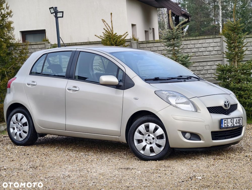 Toyota Yaris 1.33 Premium - 17