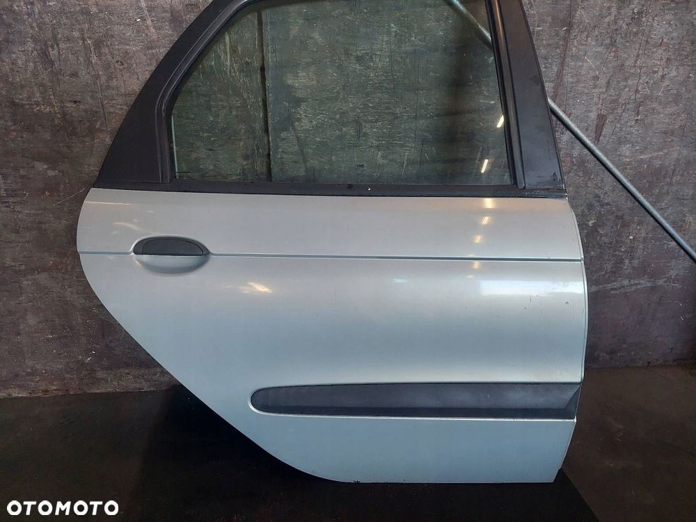 DRZWI KOMPLETNE PRAWY TYŁ RENAULT SCENIC I LIFT MV632 - 2