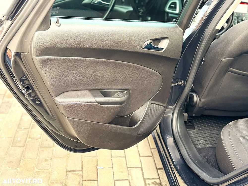 Opel Astra 1.6 CDTI DPF ecoFLEX Start/Stop Exklusiv - 9