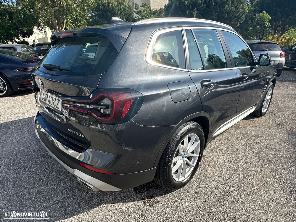 BMW X3 30 e xDrive Line Luxury - 7