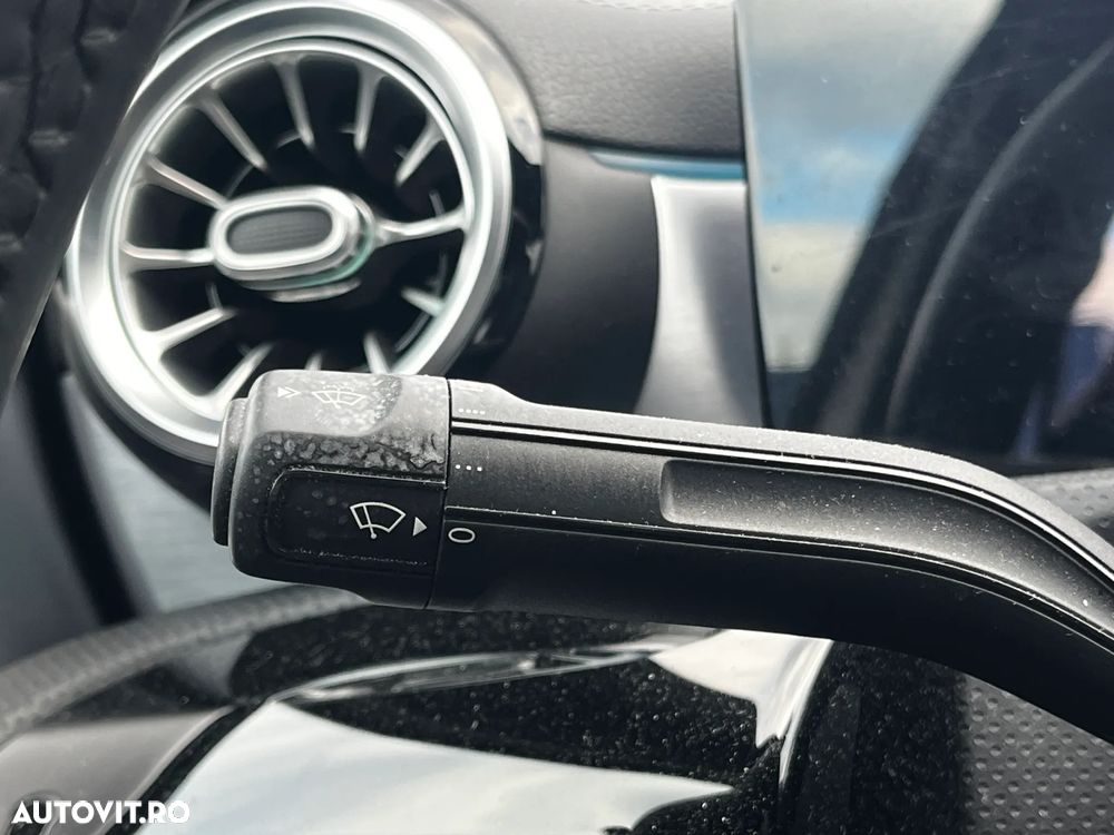 Mercedes-Benz A 250 e 8G-DCT - 16