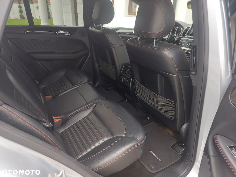 Mercedes-Benz GLE - 10