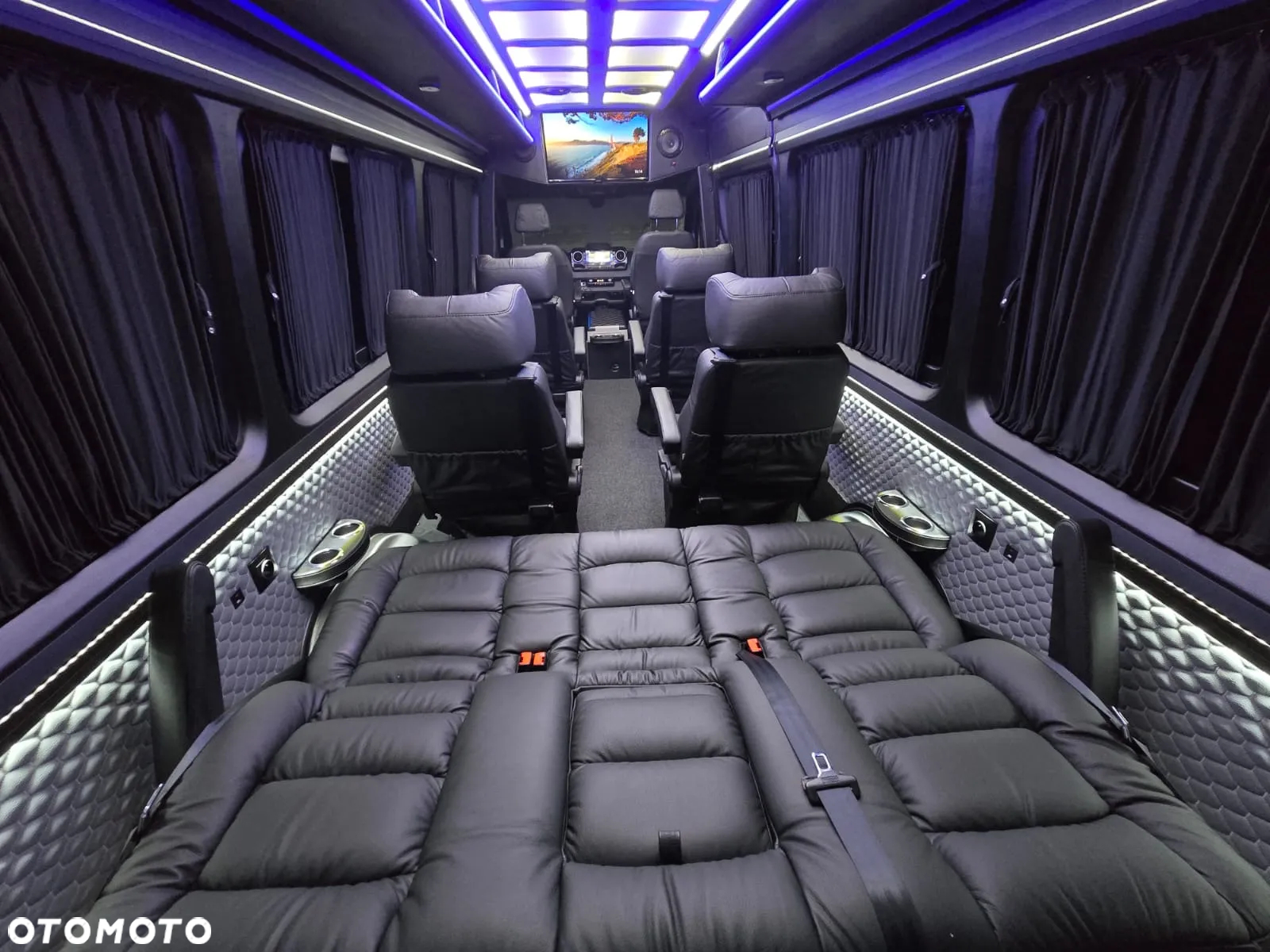 Mercedes-Benz Sprinter - 17