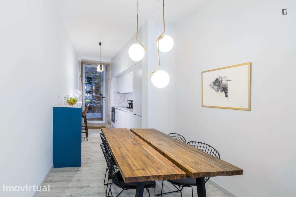 Quarto - localizado em Sé Porto - Grande imagem: 4/21