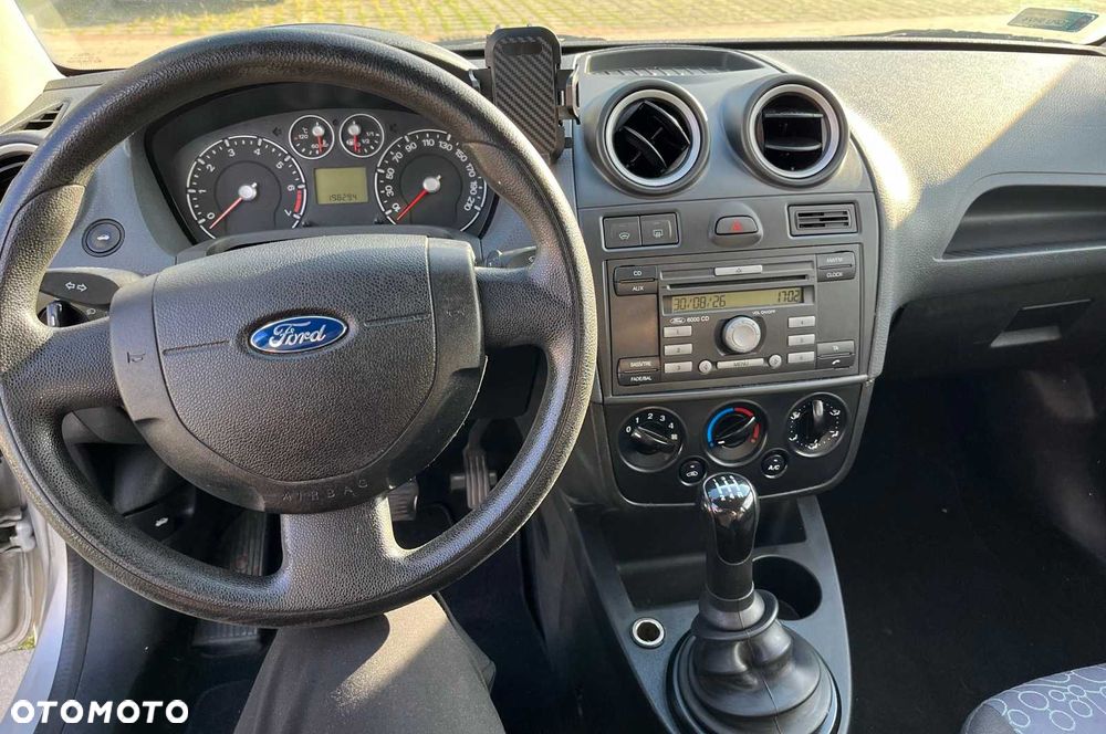 Ford Fiesta - 7