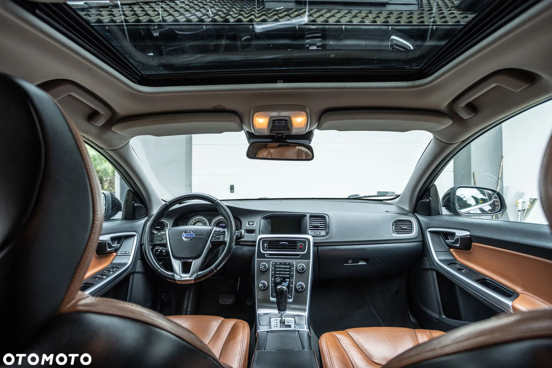 Volvo V60 D5 AWD Geartronic Summum - 11
