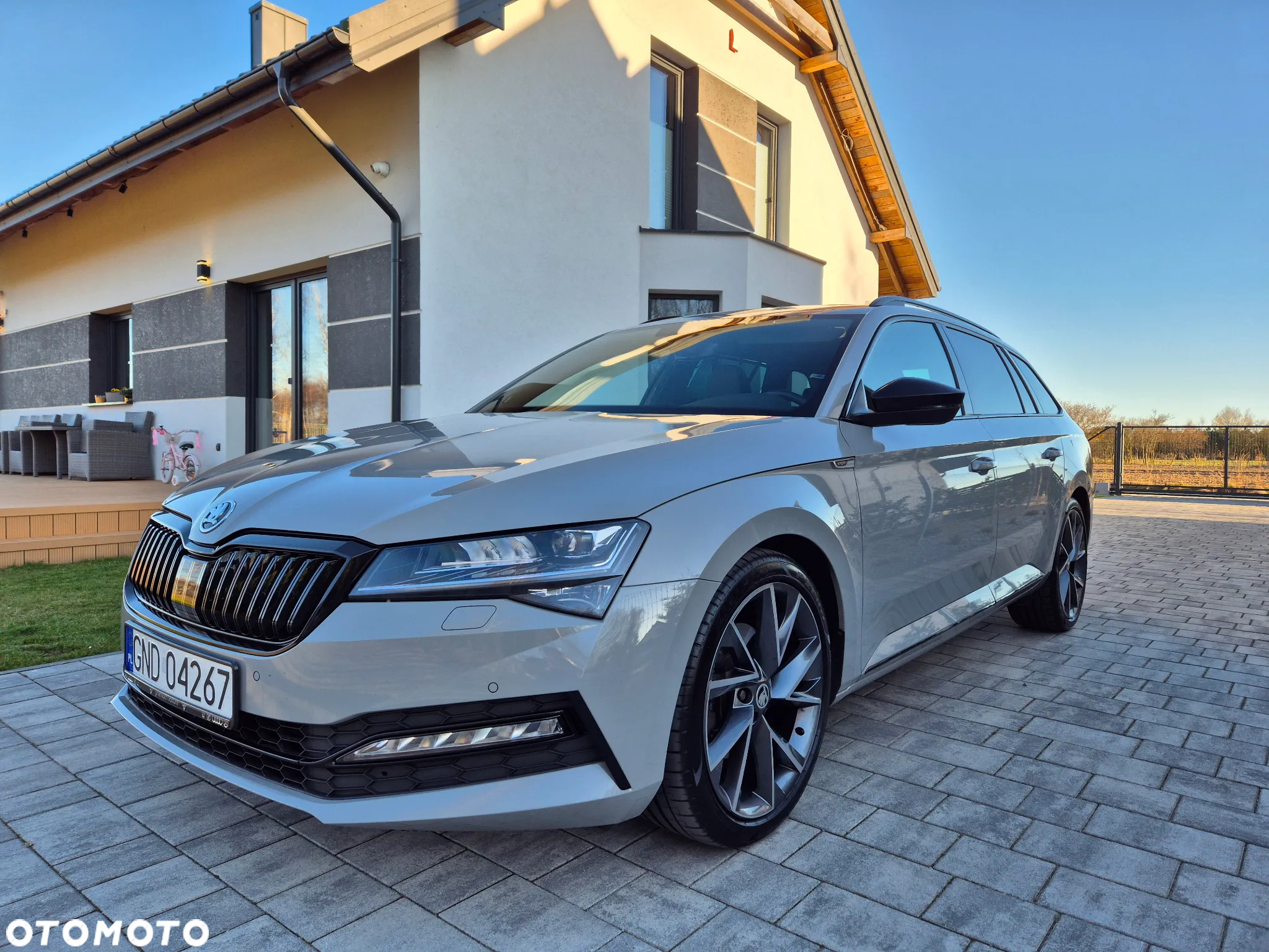 Skoda Superb 2.0 TDI SCR Sportline DSG - 3