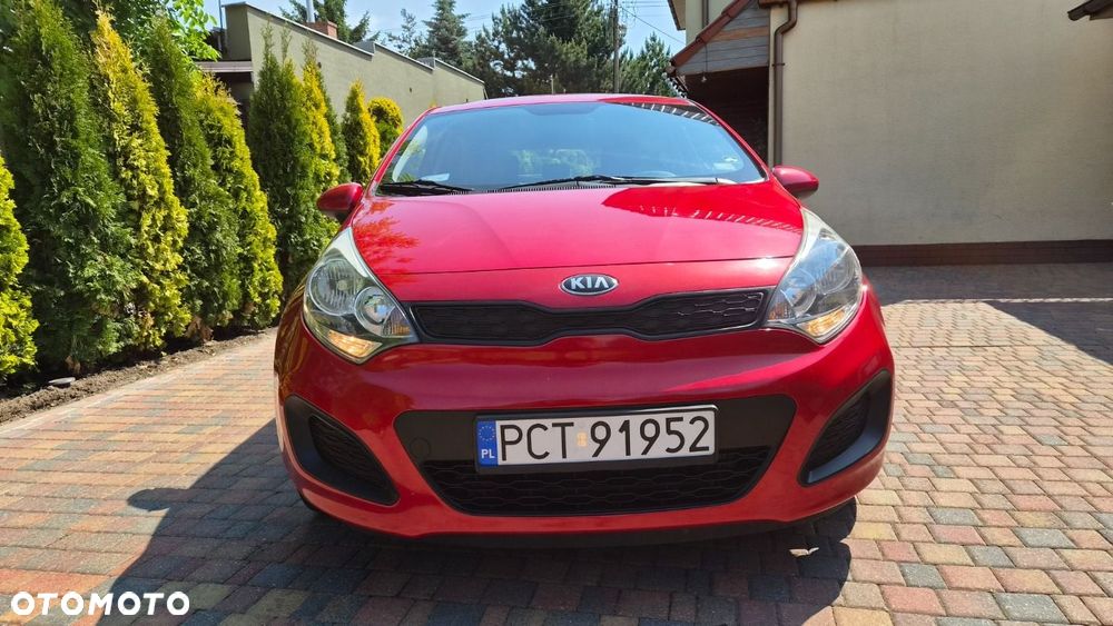 Kia Rio - 10