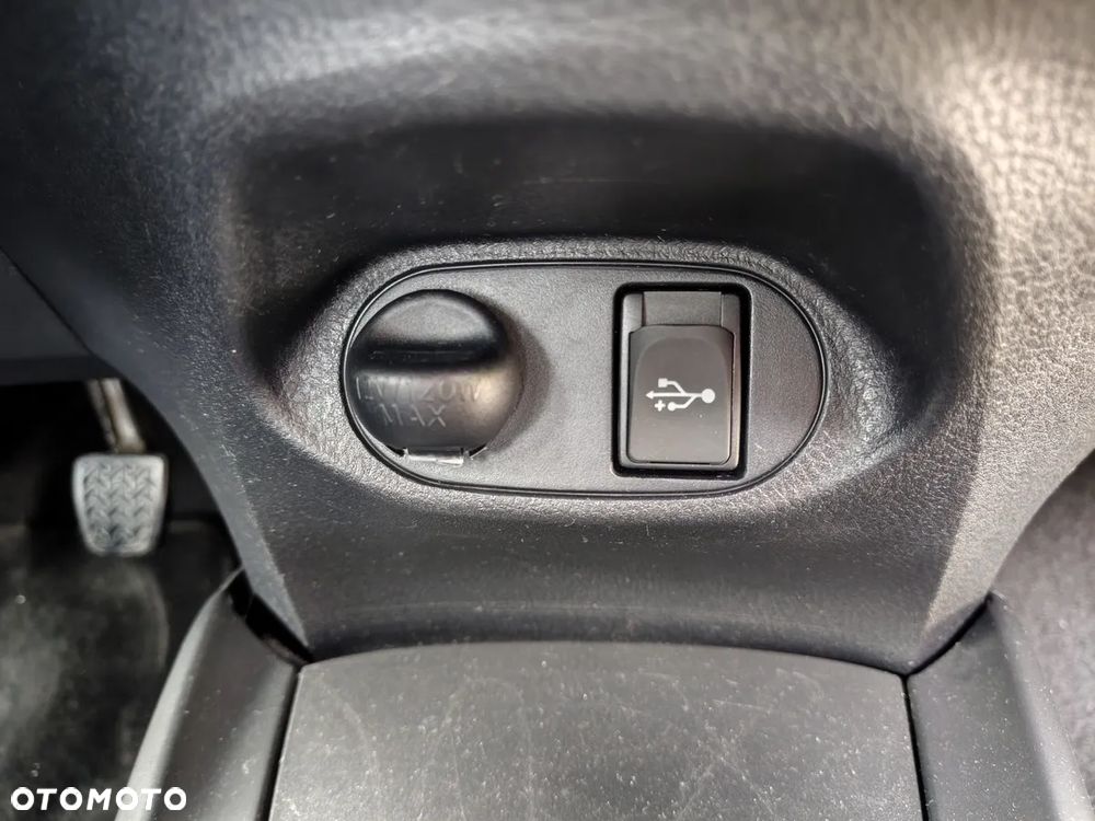 Toyota Yaris 1.33 VVT-i - 13
