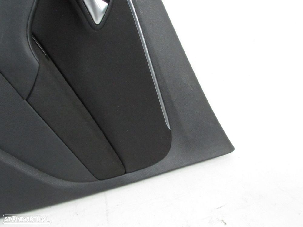 Forra da Porta Direito/Trás Seminovo/ Original VW POLO (6R1, 6C1) 6C6867212B - 2