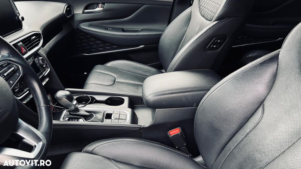 Hyundai Santa Fe 2.2 CRDi 4WD 8AT Luxury - 17