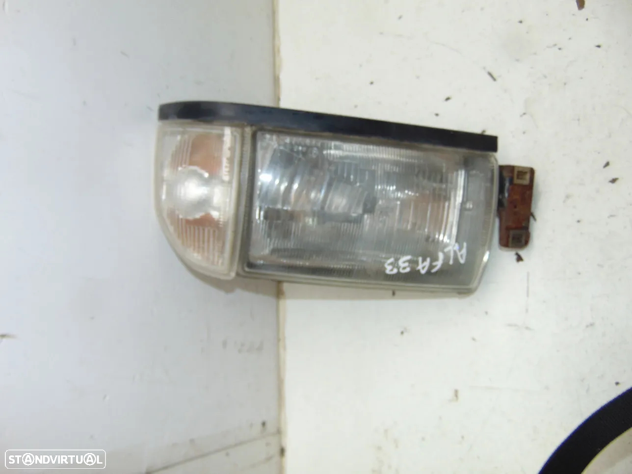 Alfa Romeo 33 farol - 5