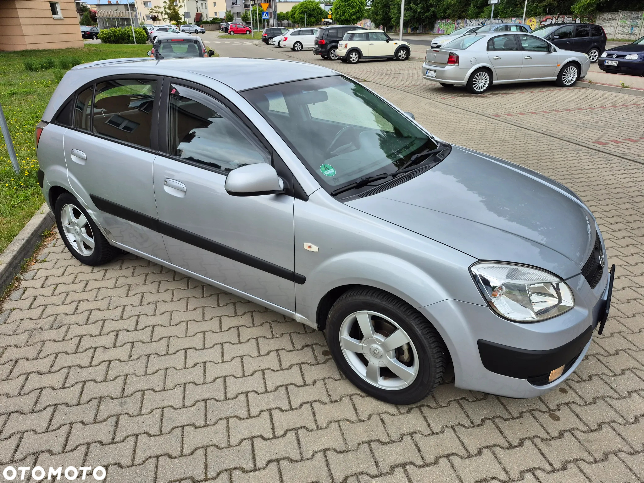 Kia Rio 1.4 Comfort - 2