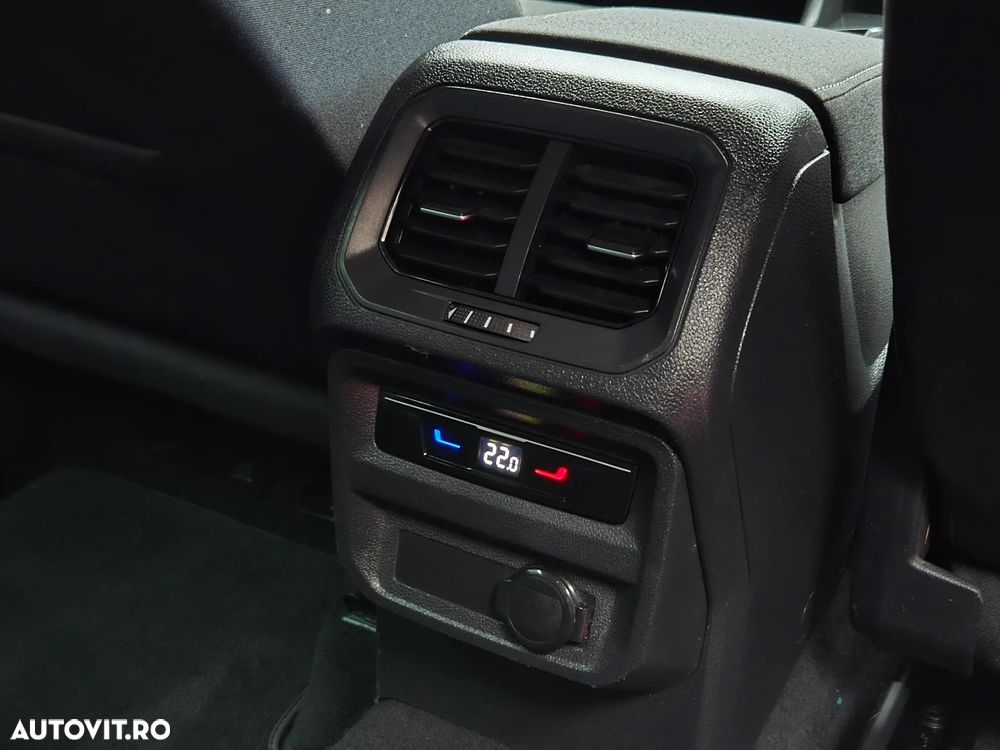 Volkswagen Tiguan 2.0 TDI SCR 4MOTION DSG Life - 31