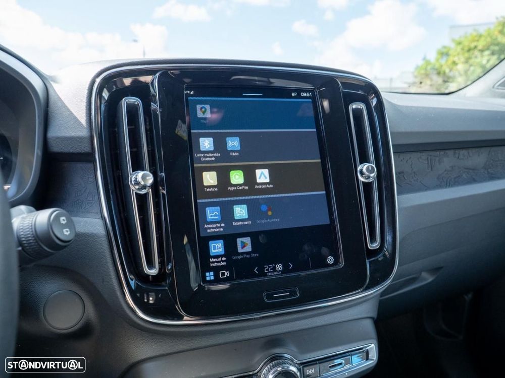 Volvo XC 40 Recharge Pro - 33