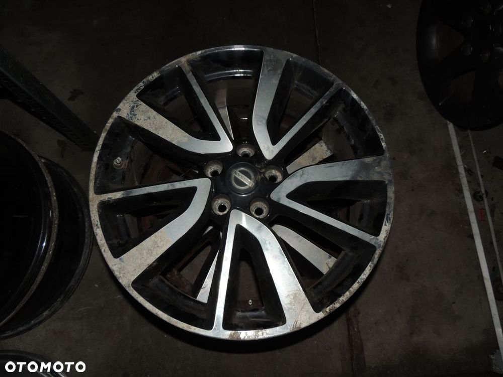 Felgi aluminiowe 19' Nissan Qashqai II  J11 - 1